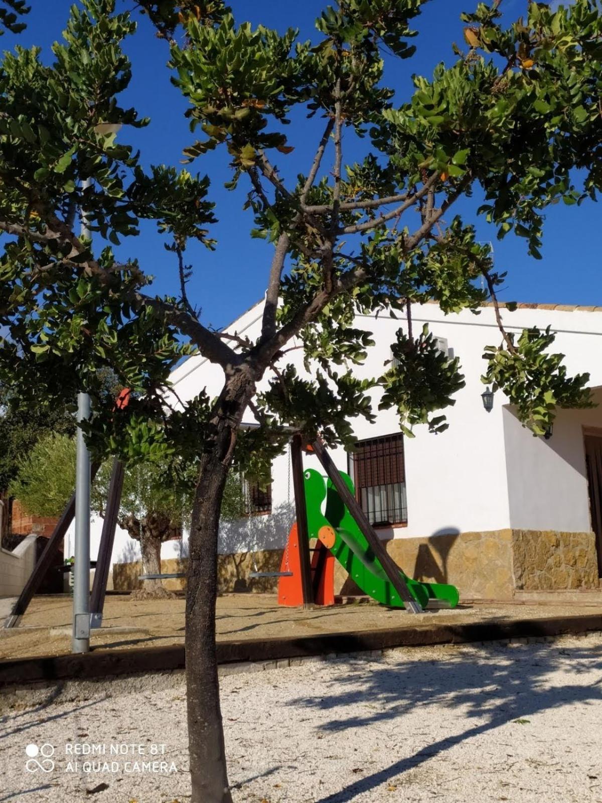 La Sombra Del Lagarto Villa Penaflor Luaran gambar